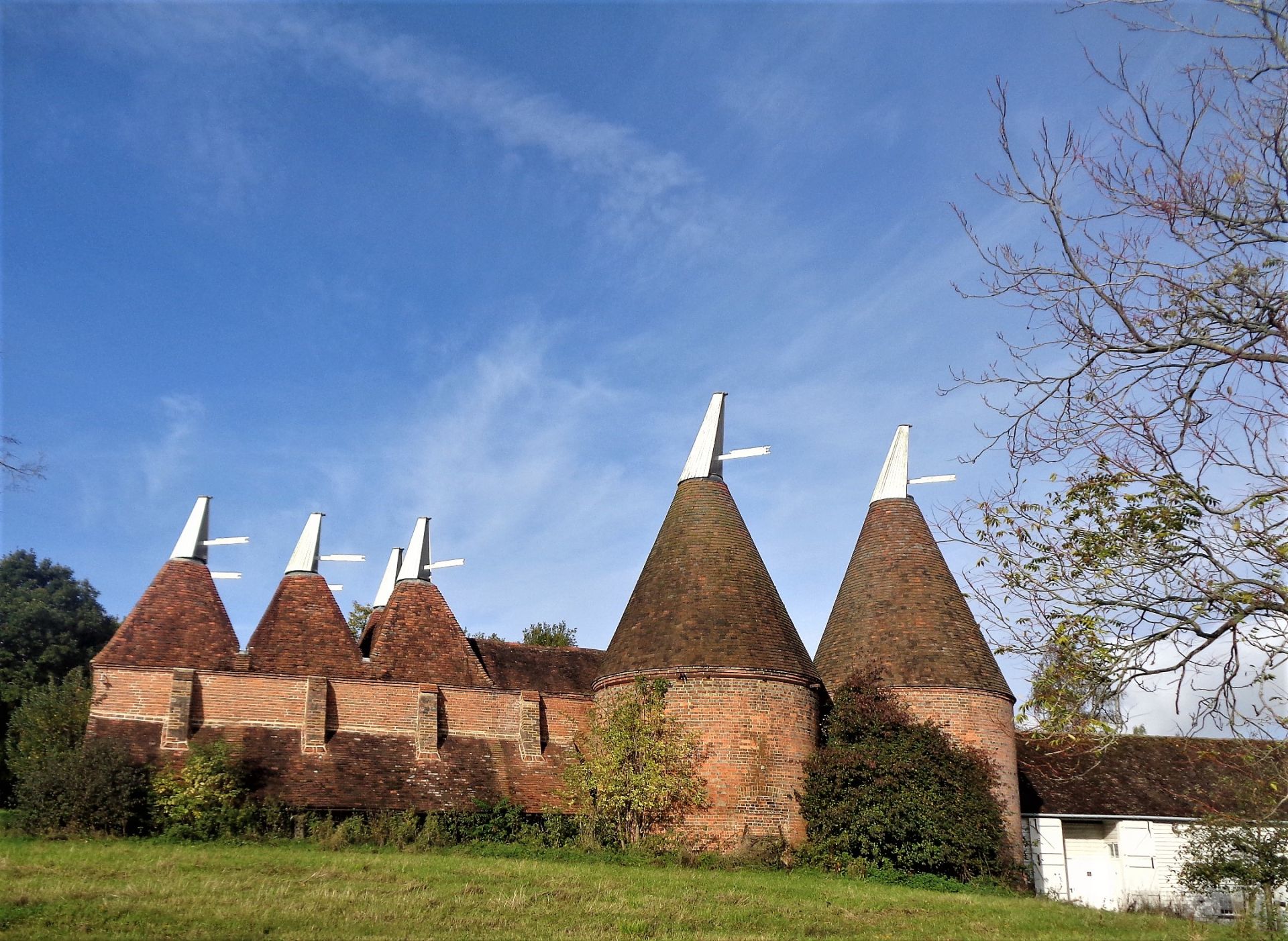 Oast houses at Sissinghurst Castle